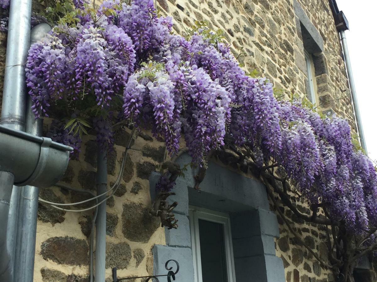 Bed and Breakfast Au Bon Accueil Saint-Marcan Exterior foto